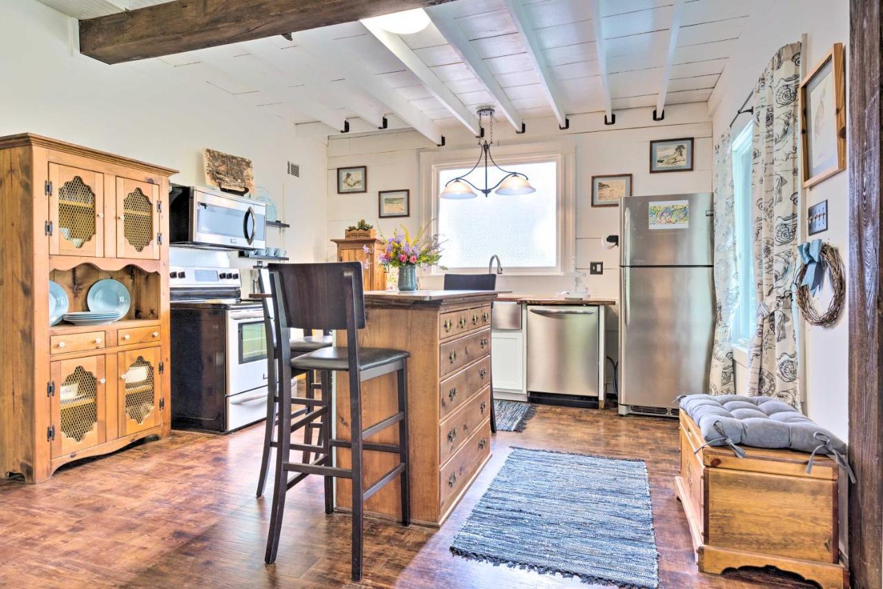 Historic Biloxi Bay Cottage With Beautiful View โอเชียนสปริงส์ ภายนอก รูปภาพ