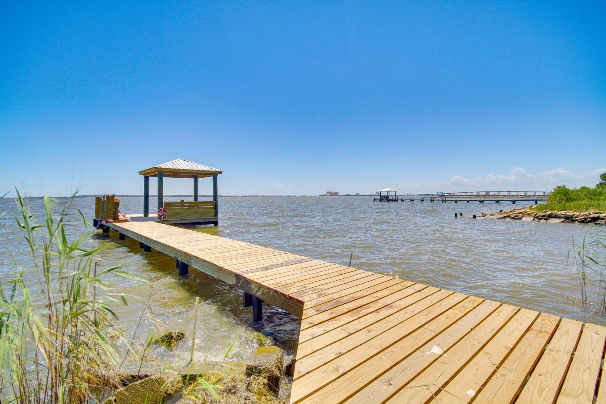 Historic Biloxi Bay Cottage With Beautiful View โอเชียนสปริงส์ ภายนอก รูปภาพ